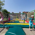 Отель Primasol Hane Family