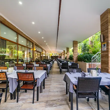 Otel Primasol Hane Family 4*